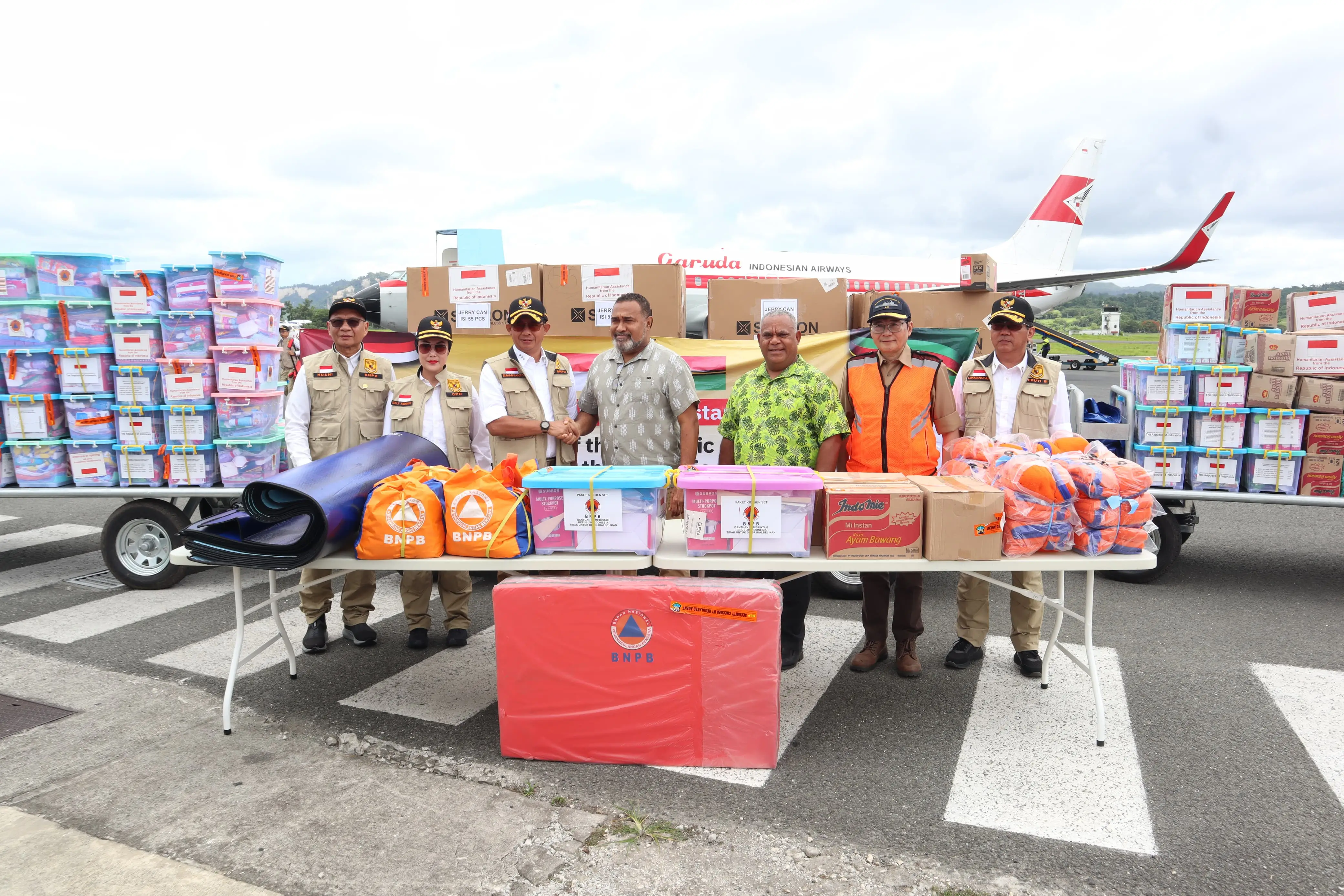 Bantuan Kemanusiaan Indonesia Untuk Korban Gempa Tiba di Port Vila Vanuatu